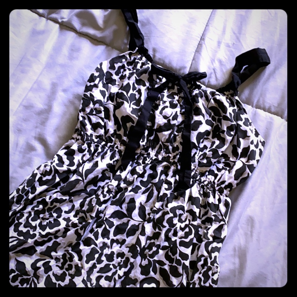 Pretty maternity top